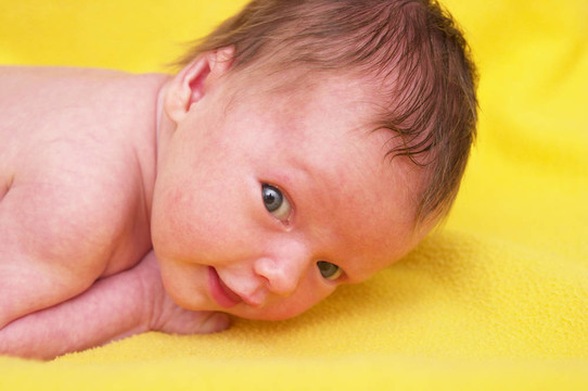 新生的嬰兒