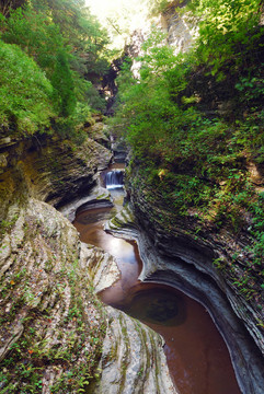 山谷