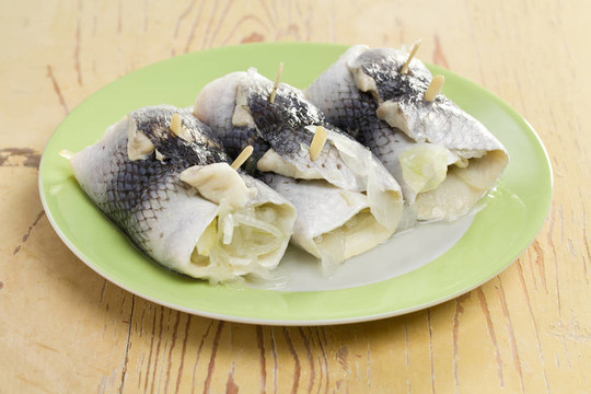 鯡魚卷盤