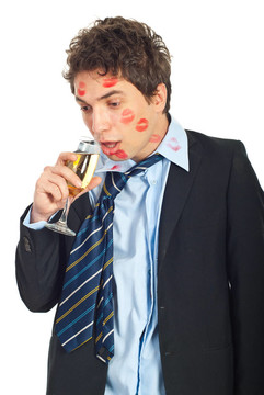 醉吻男人driniking酒