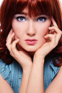 紅發(fā)美女