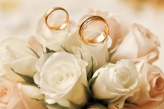 花束結(jié)婚戒指