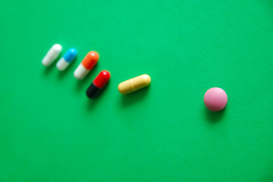 綠色背景丸