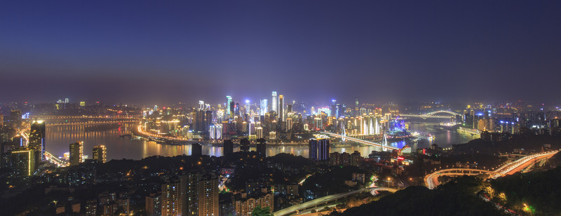 俯瞰重慶市中區(qū)夜景渝中半島全景
