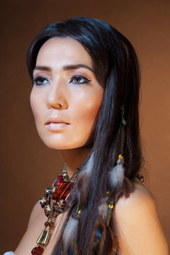 美國(guó)印第安女孩特寫(xiě)畫(huà)像