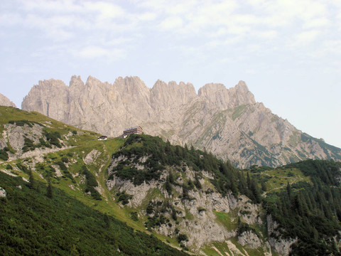 山上的一座山