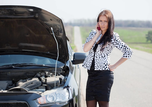 女的候車支持近破車