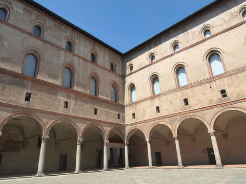 Castello Sforzesco；米蘭