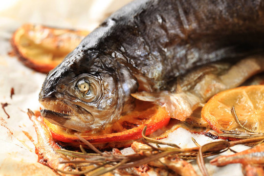 煎鱒魚
