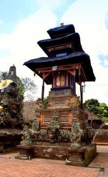 傳統(tǒng)的巴厘寺- Pura Beji。