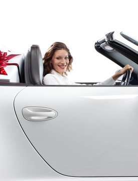 年輕女性；購(gòu)物；敞篷車；禮品盒