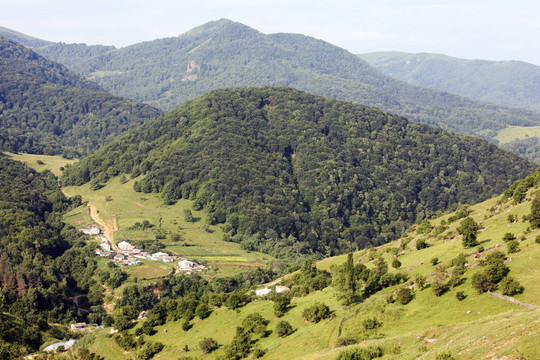 山峰村