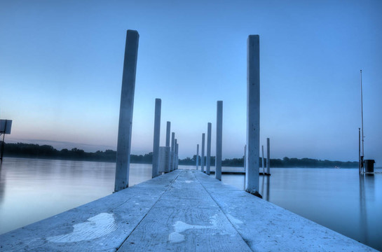在歐克博奇湖木棧道