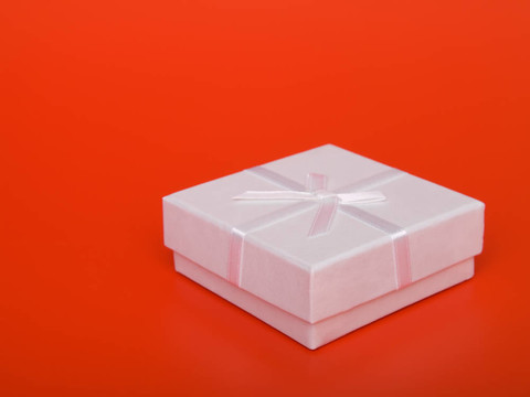 帶絲帶的禮品盒