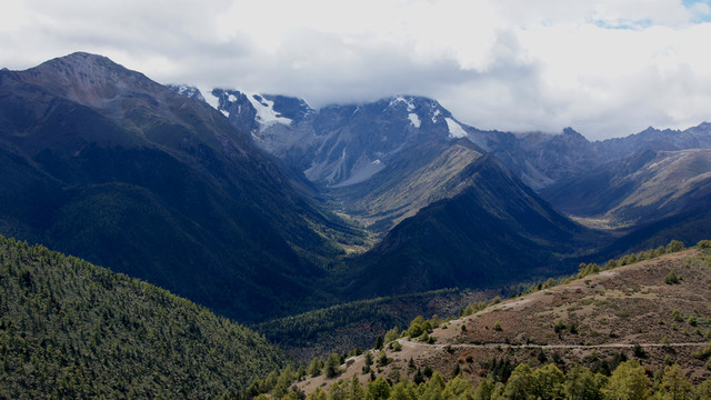 群山