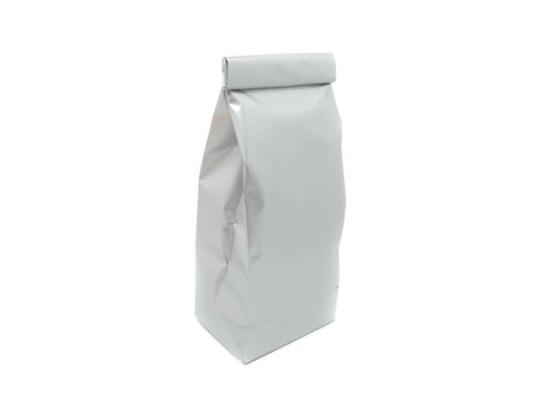 茶葉袋。白色孤立。
