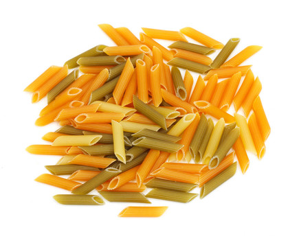未煮熟的多色菲奧里面食組