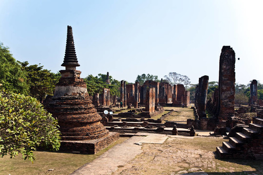 著名的寺Wat Phra Si sanphet；在Ajutthay皇家宮殿