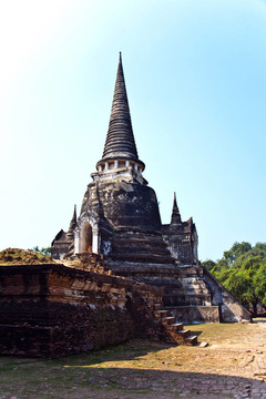 著名的寺Wat Phra Si sanphet；在Ajutthay皇家宮殿