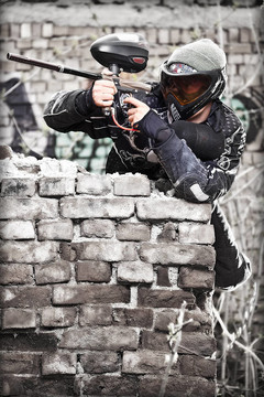 彩彈射擊運動員