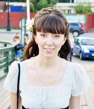 年輕漂亮女孩的肖像