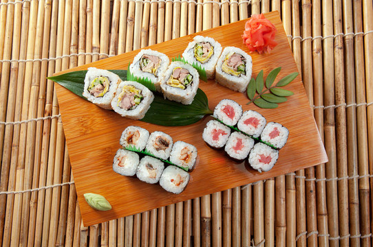 煙熏魚壽司卷