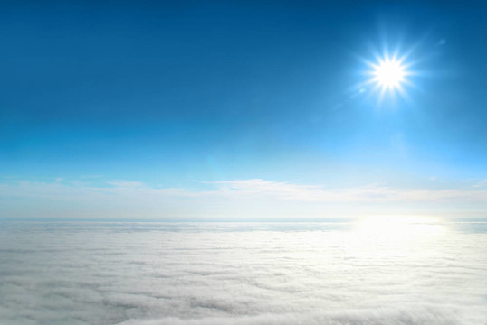 太陽(yáng)；天空；云