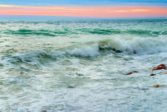海面上的波浪