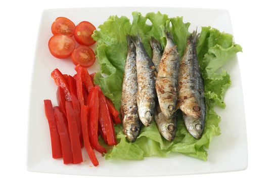 蔬菜炒沙丁油魚