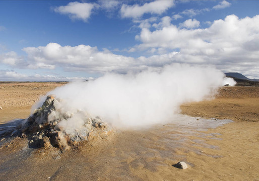 冰島火山景觀蒸汽噴口地?zé)釟W洲自然