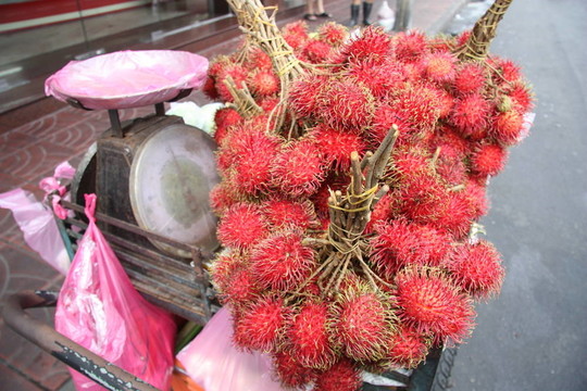 紅毛丹水果市場