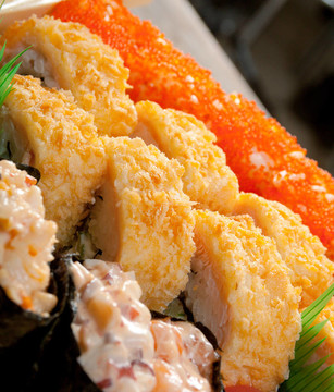 煙熏魚(yú)壽司卷