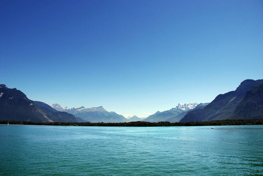 瑞士水景；