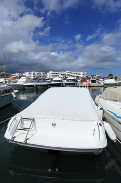 Yacht 32