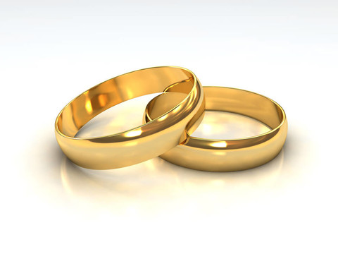 分層的黃金結(jié)婚戒指