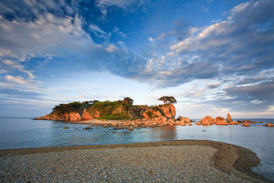 俄羅斯濱海邊疆區(qū)；夕陽照耀；