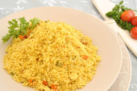 蒸粗麥粉