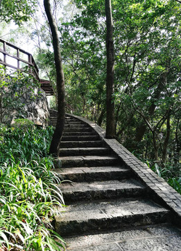 筆架山峰