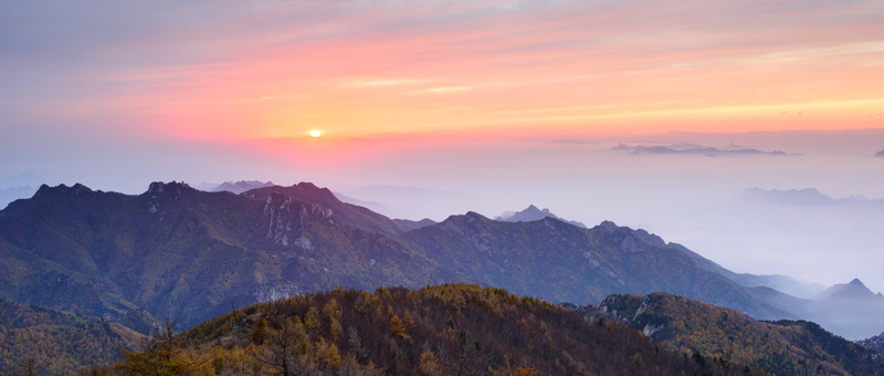 河北省承德霧靈山秋色夕陽