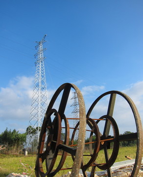 電力鐵塔