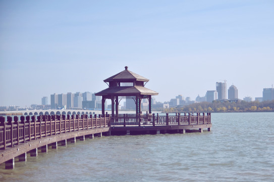 公園景觀 水上亭子
