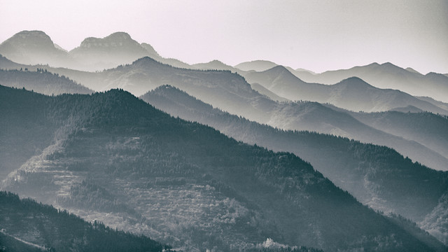 水墨山川