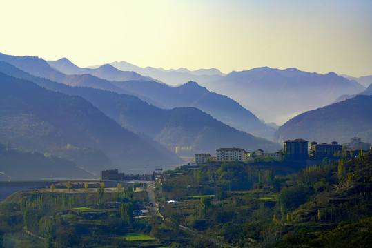 水墨山川