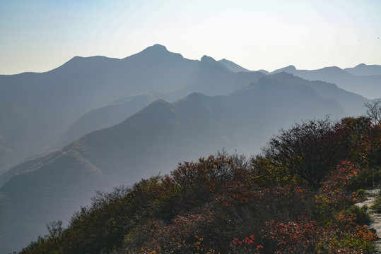 水墨山