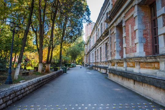 云南大學會澤院