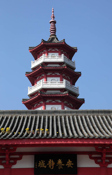 在香港新界佛寺