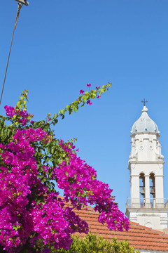 在Kefalonia Saint Nickolas教堂的尖頂
