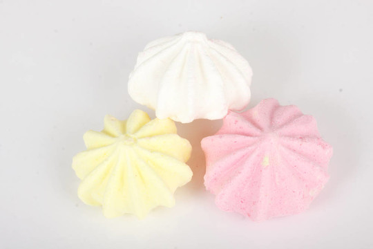 孤立的棉花糖蛋糕