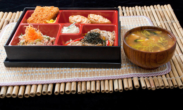 日本便當(dāng)午餐