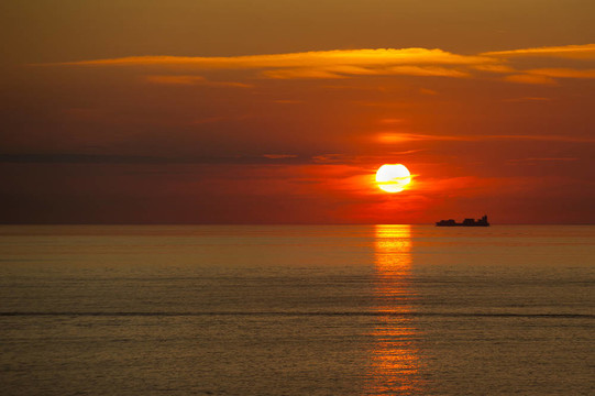 海上日落